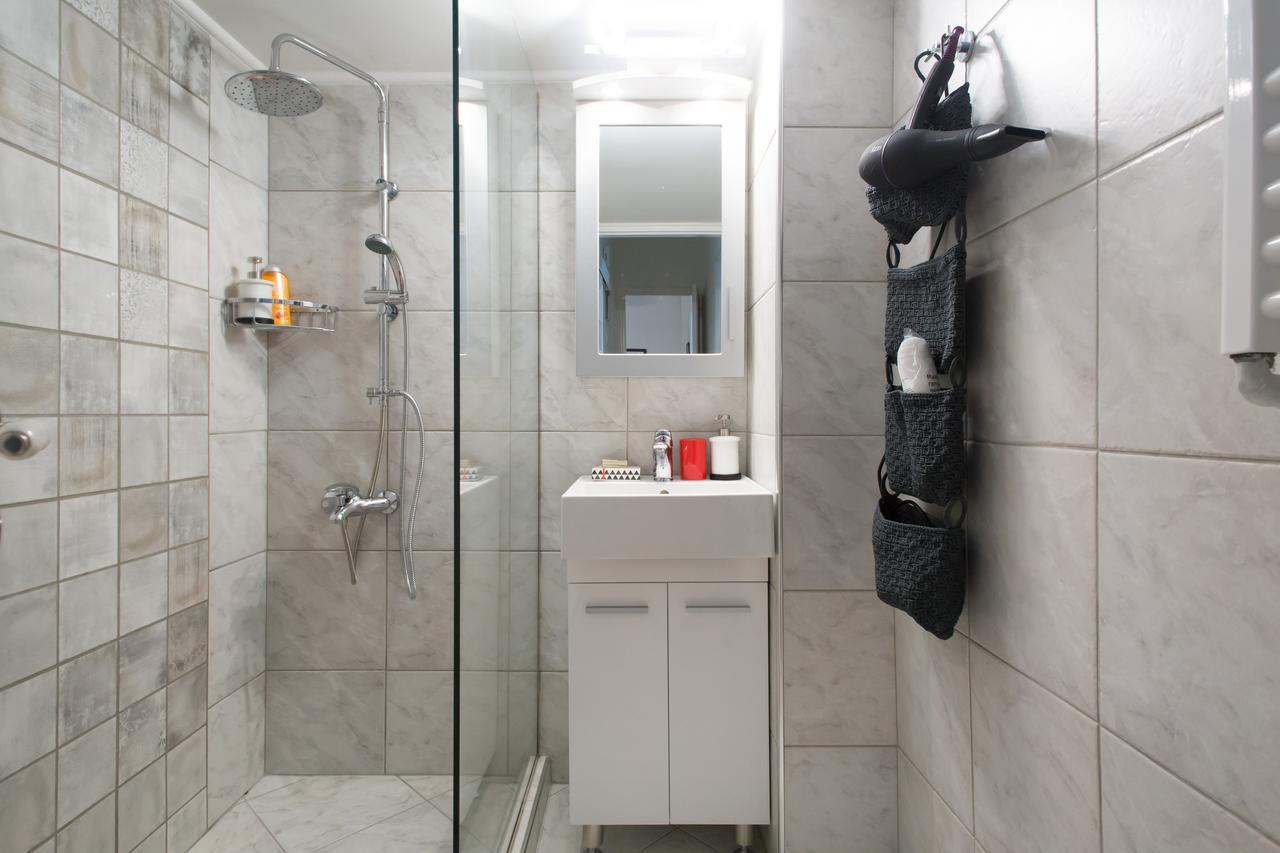 Athens Spacious Apartment ภายนอก รูปภาพ